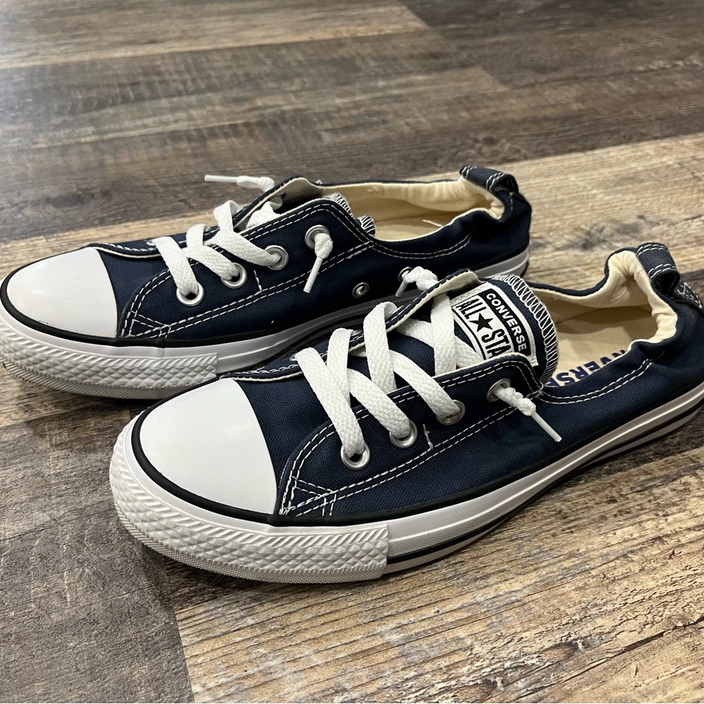 Converse Navy Shoreline slip-on women’s 8.5 Like New